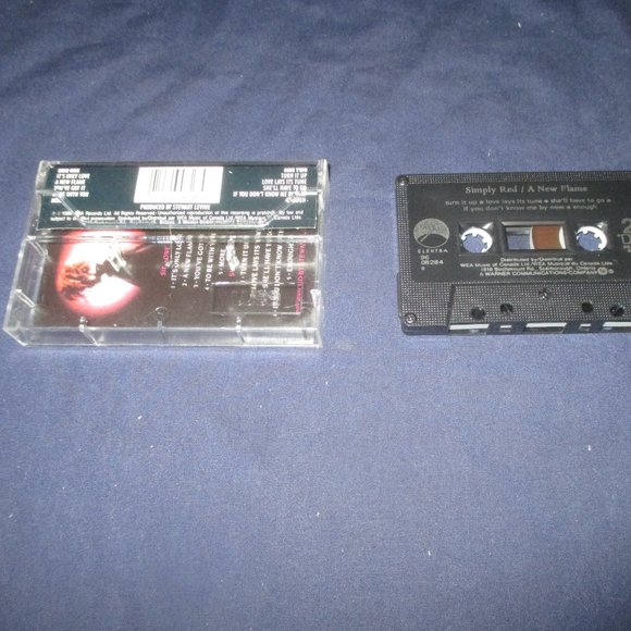 Simply Red - A New Flame on cassette (WEA Music Canada, 1989) - Picture 2 of 4